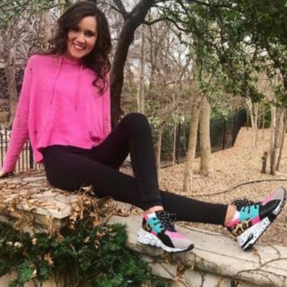 NIB Steve Madden Fashion Sneakers - Picture 8 of 8